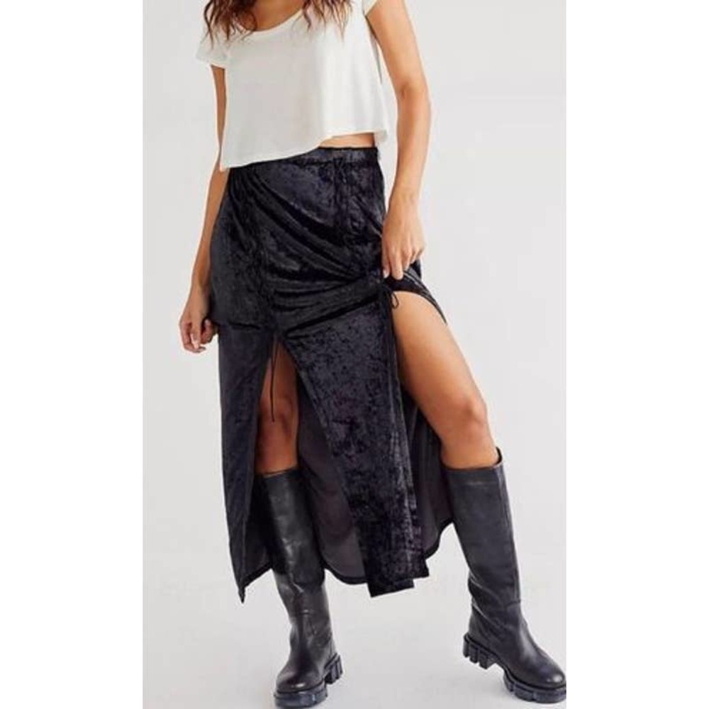 NEW Free People Eyes On You Velvety Midi Skirt Black Size XS